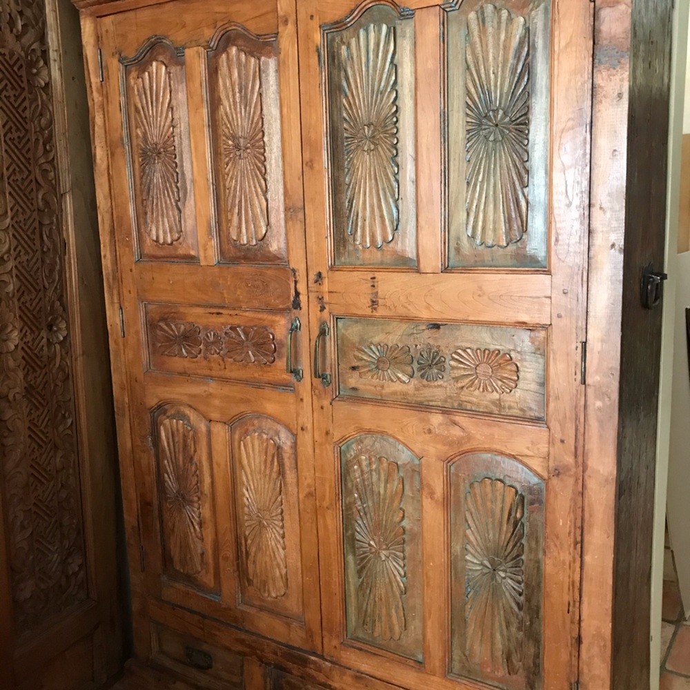 Armoire